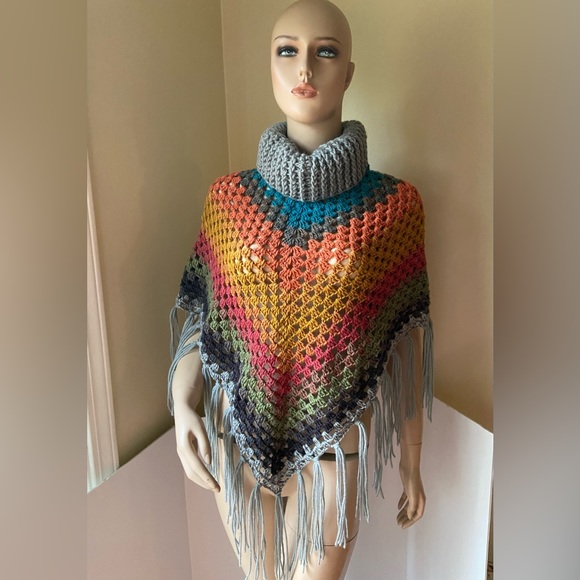 Crochet Boho Poncho - Picture 3 of 9